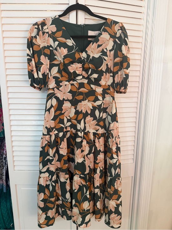Gal Meets Glam Dresses & Skirts - Gal Meets Glam Tegan Forest Green Floral Tiered Dress